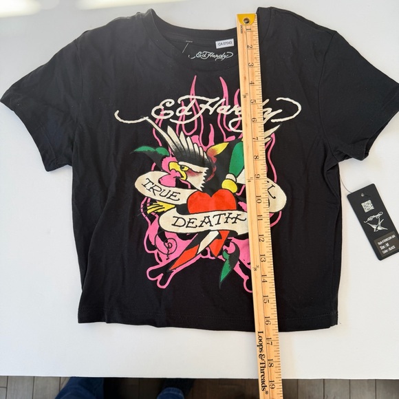 Ed Hardy Black Crop Top with Pink and Red Graphic t-shirt NWT - Picture 9 of 16